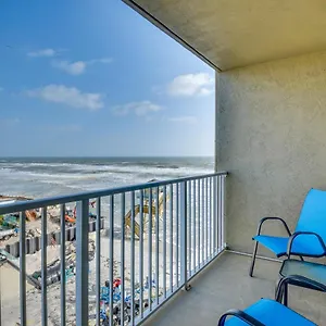  Apartment Breezy Daytona With Balcony And Views!